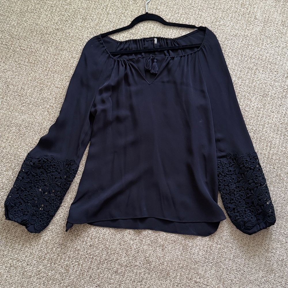 Elie Tahari silk Black Blouse with Lace Detail at sleeves